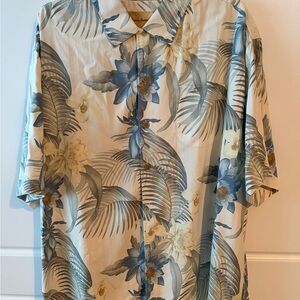 Tommy Bahama Blue and Cream Floral Men's Shirt